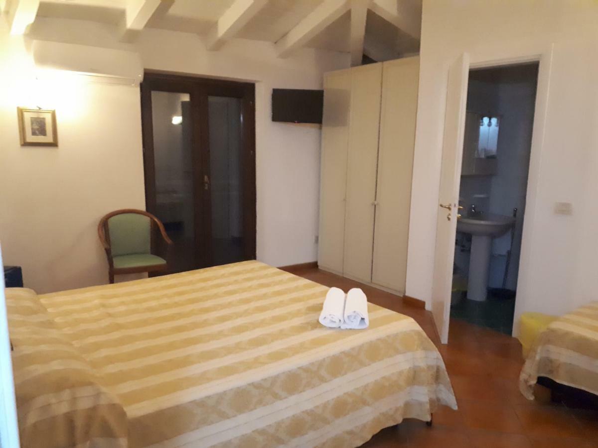 Hotel La Perla Villammare Bagian luar foto